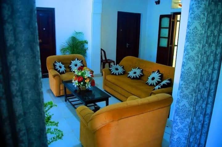 Salmanel Resort Ratnapura Eksteriør bilde