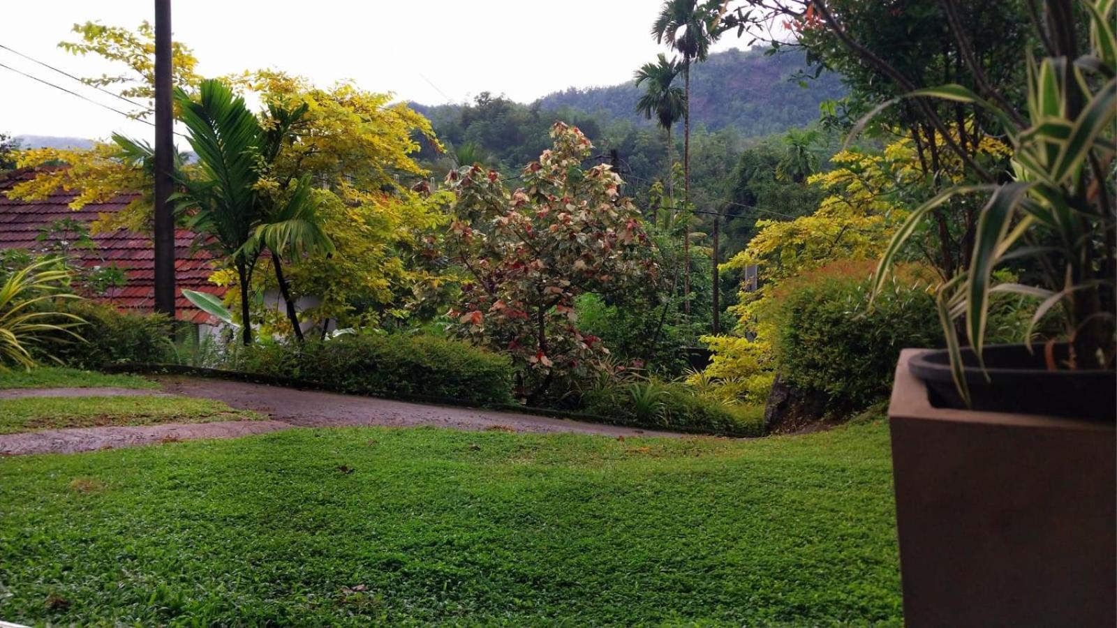 Salmanel Resort Ratnapura Eksteriør bilde